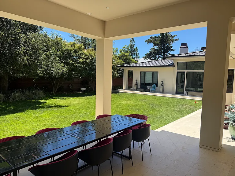 Alexis Dr — Photo 19