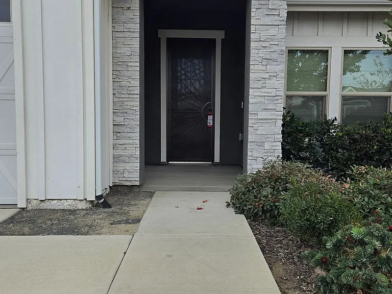 2365 W Mallard Ln — Photo 21