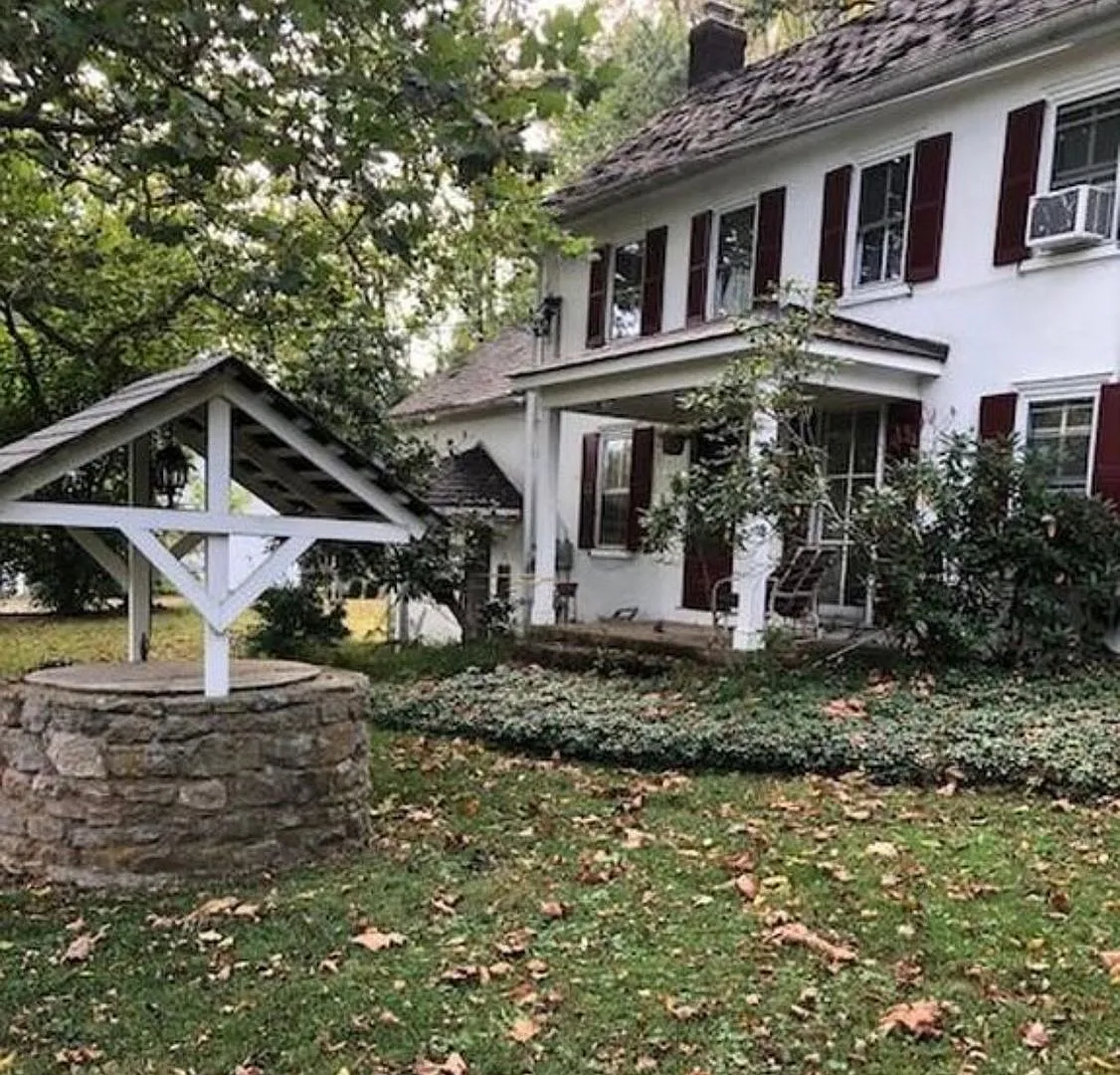 4 BD / 2.5 BTH Doylestown Farm Home — Photo 2