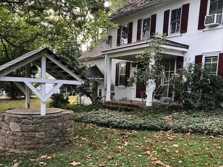 4446 Church Rd — Photo 2