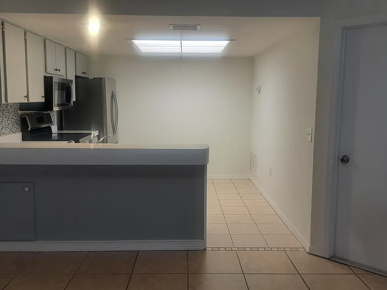 810 Druid Pl — Photo 5