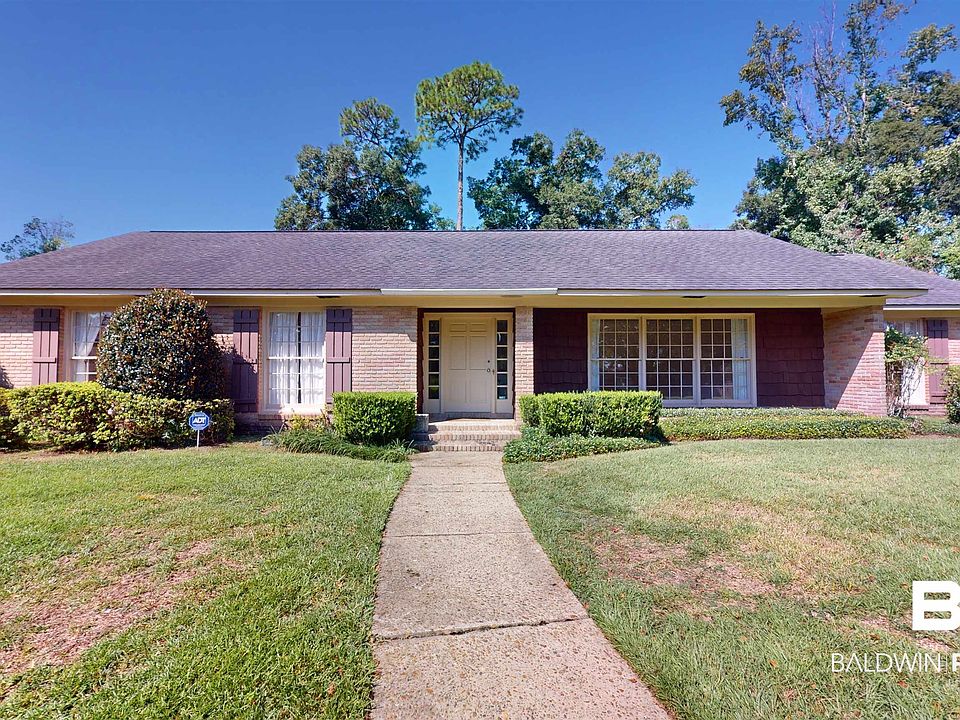 1st image of 20 Ashley Dr