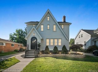 226 E Windemere Ave, Royal Oak, MI