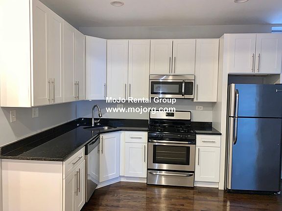 4th image of 1033 N Paulina St #1