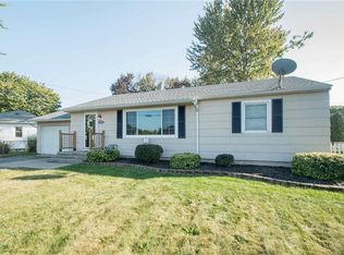 1435 Maiden Ln, Rochester, NY 14626