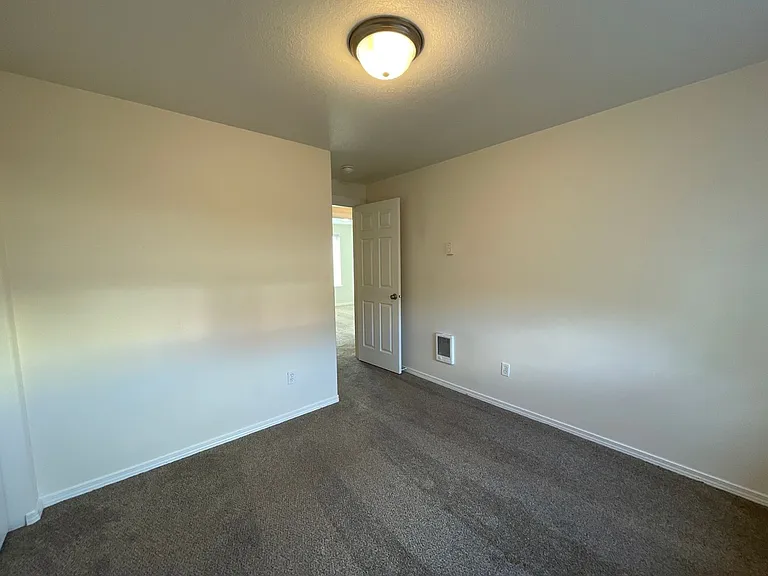 822 SE Maui Ln — Photo 16