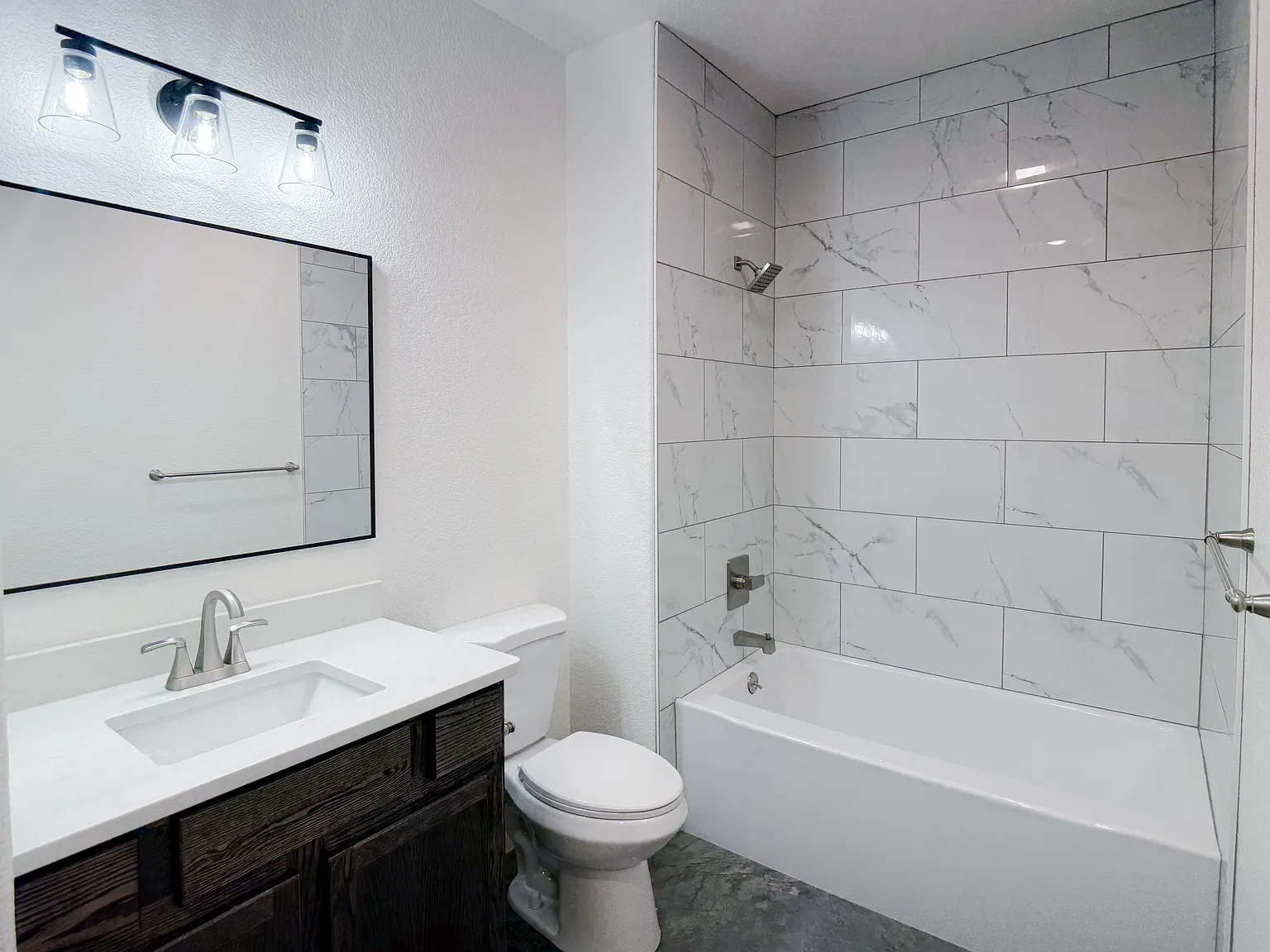 3 bed, 1211 sqft, $2,250 — Photo 2
