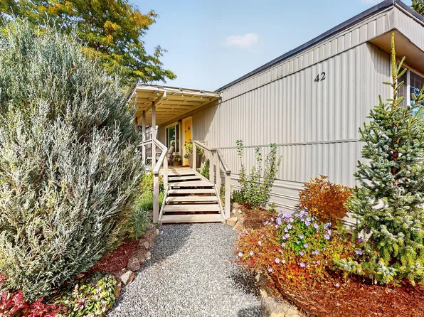 6100 S Highway 97 Unit 42, Redmond, OR 97756