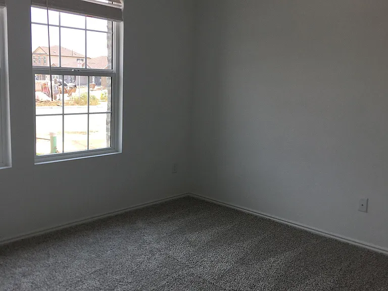 306 Montego St — Photo 3