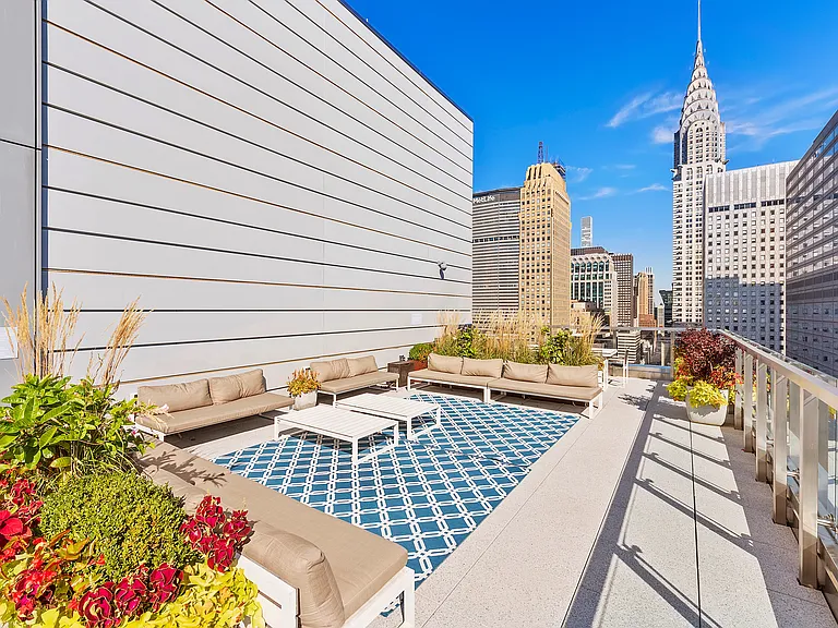 325 Lexington Ave #17D — Photo 7
