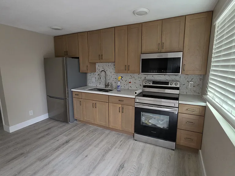 41620 Beatrice St — Photo 20
