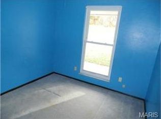 6001 Ozark Dr, High Ridge, MO 63049