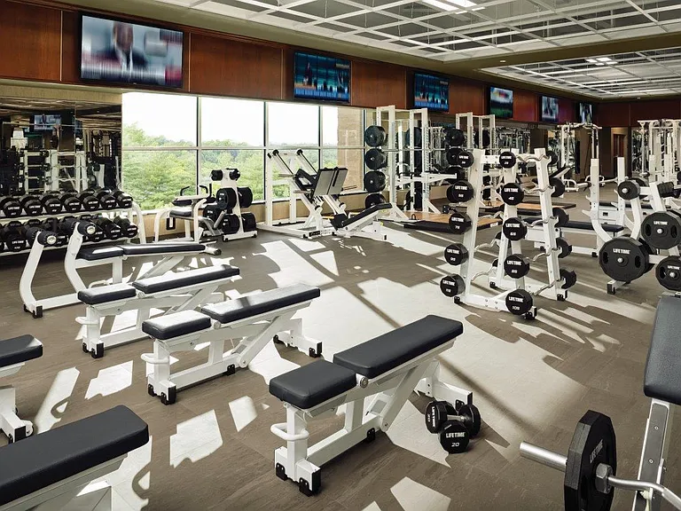 Expansive cardio and fitness floor