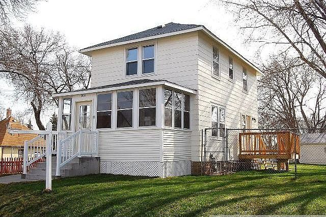 1st image of 900 Bellows St