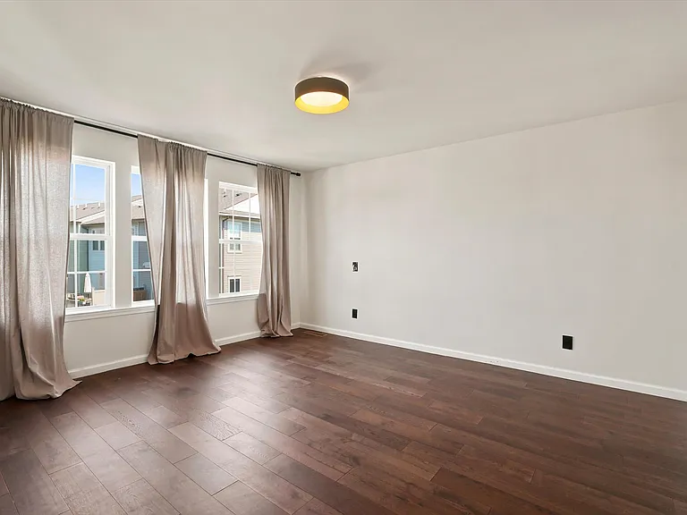 443 Tall Oaks Dr — Photo 16