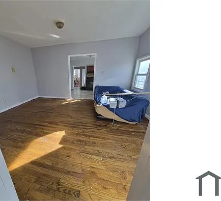 3 bed, $2,300 — Photo 3