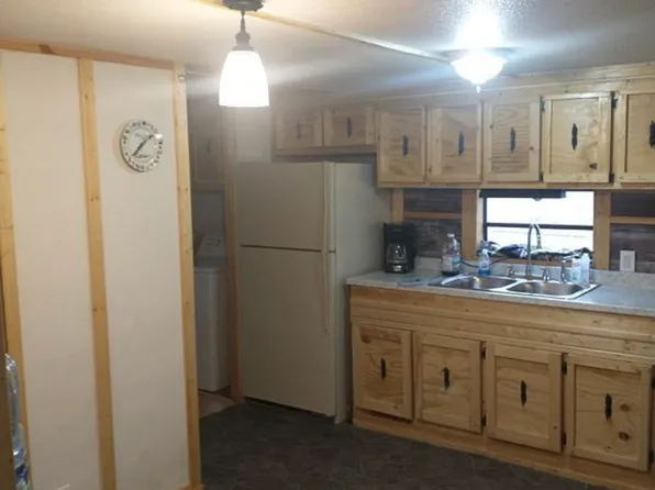 1071 E Barron Rd, Howell, MI 48855