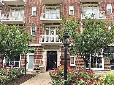 Building Photo - 5316 Pershing Ave #209