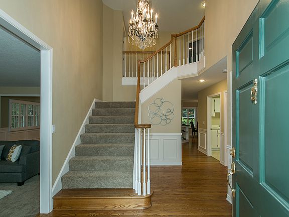 3rd image of 13852 Amberwood Circle