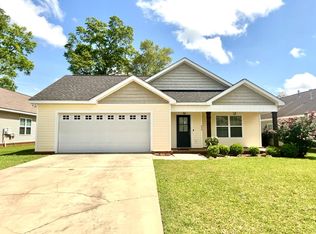 212 Jasmine Cir, Enterprise, AL 36330