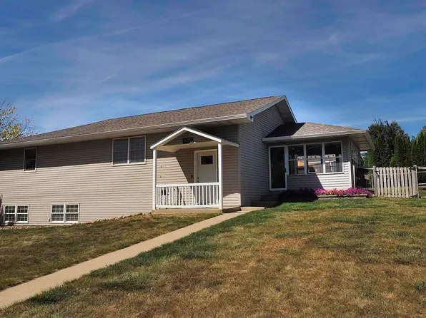 405 Sunset St, Moville, IA 51039