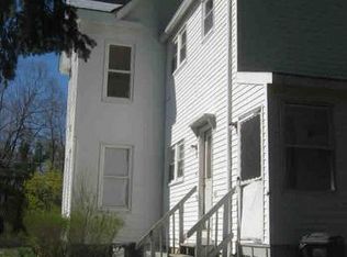 9 Fairbanks St, Augusta, ME 04330