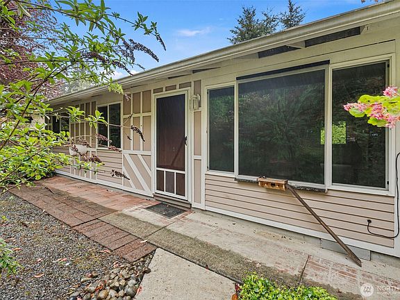 3rd image of 14403 SE 139th Place