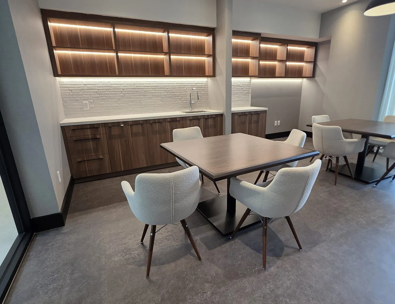 2 bed, $2,200 — Photo 4
