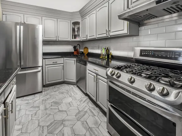 140 West 175th Street image 21 of 29