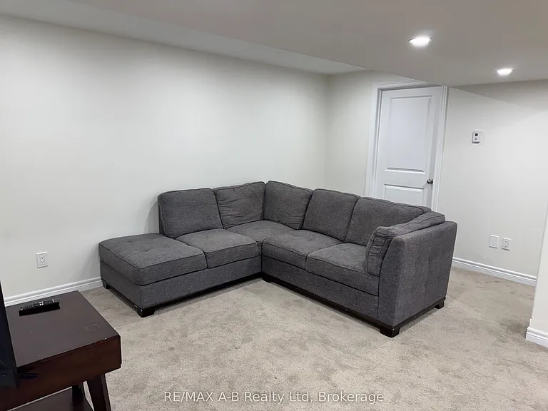 1522 Caen Ave #LOWE — Photo 11