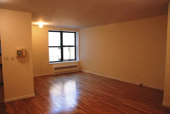 Rented by Corcoran | media 19
