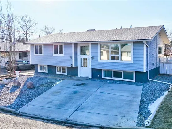 2403 N 23rd St, Nanton, AB T0L 1R0