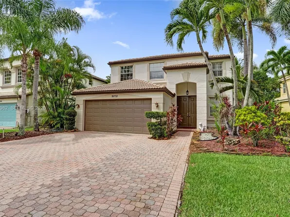 9078 Alexandra Cir, Wellington, FL 33414