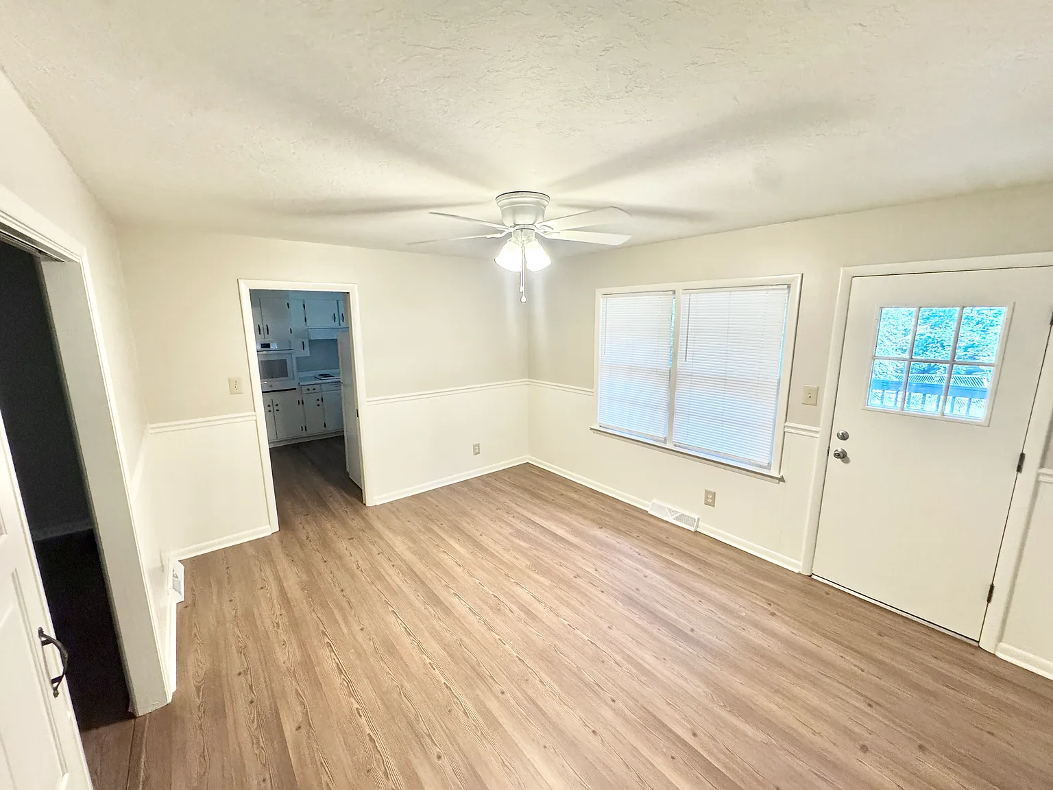 3 bed, 1230 sqft, $1,400 — Photo 4
