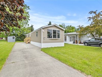 21 Harmony Ln, Buffalo, NY, 14225