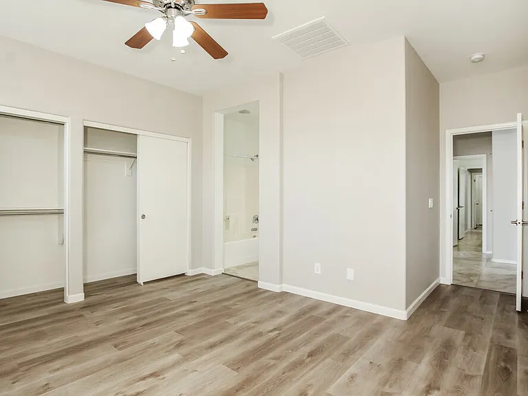 2162 W Kristina Ave — Photo 8