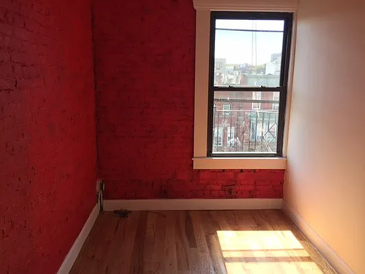 Rented by Premier Metro Realty Corp | media 20