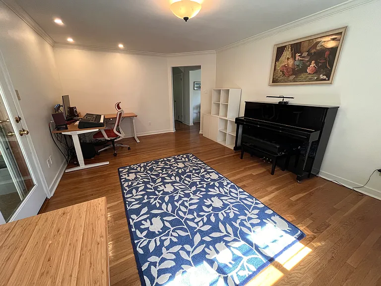 162 Mayfair Dr — Photo 18