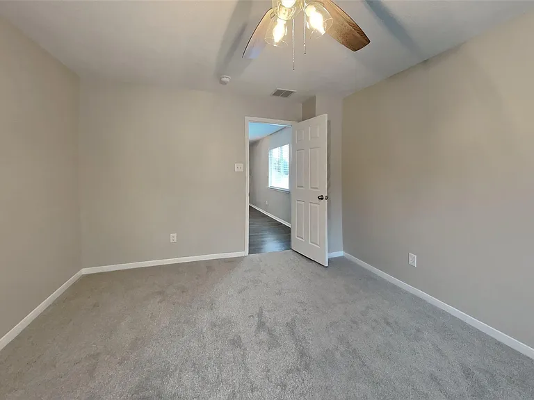 22022 Willow Downs Dr — Photo 10