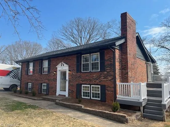 177 Pineridge Cir, North Wilkesboro, NC 28659