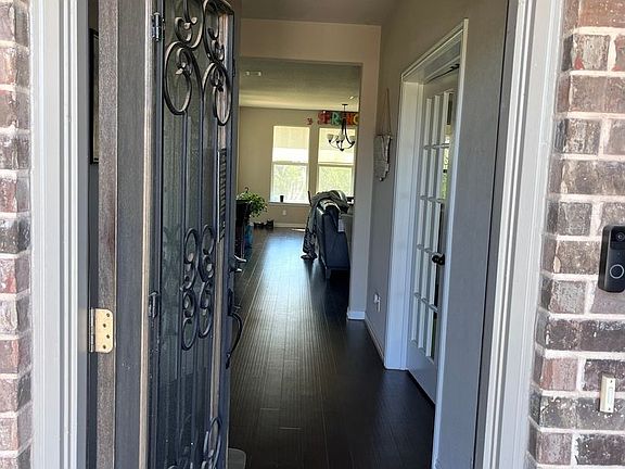 3rd image of 170 Chester Rd