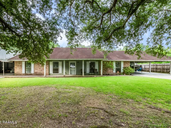 100 Pirogue Rd, Carencro, LA 70520
