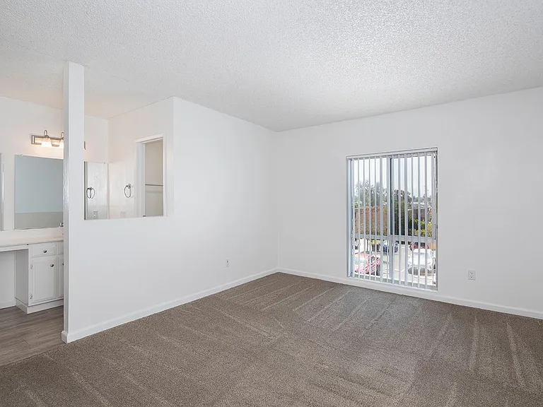 Volterra Apartments — Photo 63