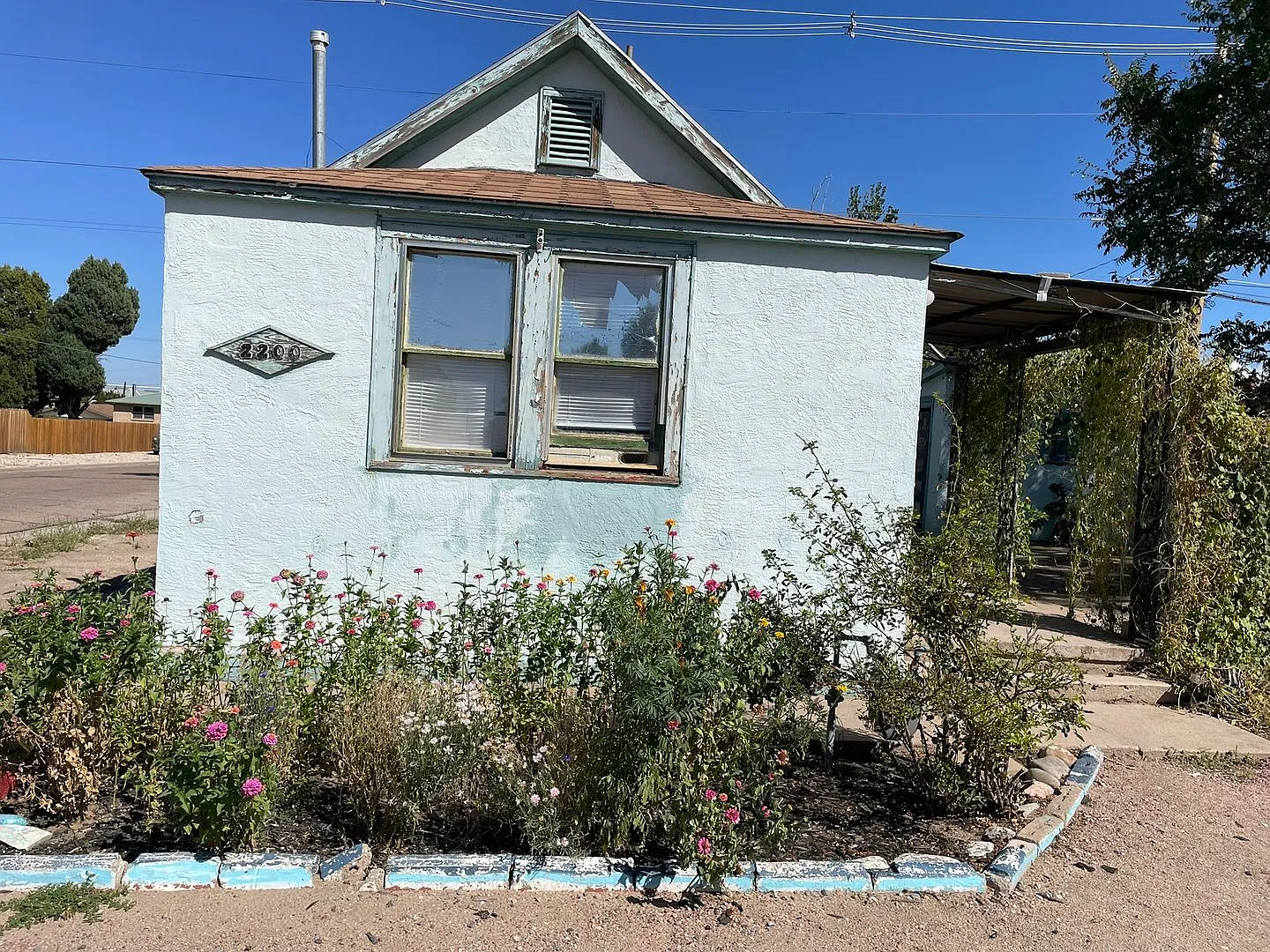 2200 Spruce St — Photo 1