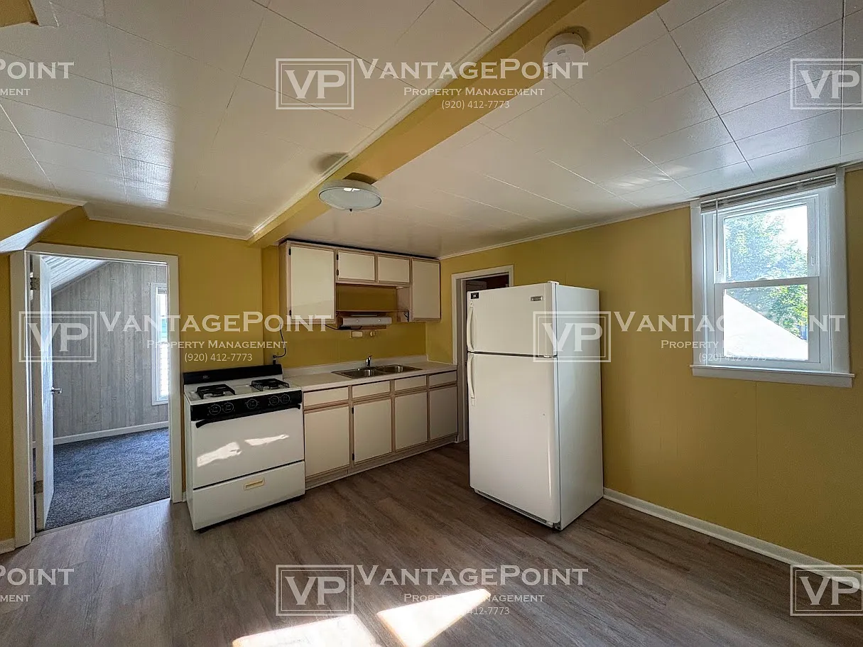 1034 Josephine Street - Upper — Photo 2