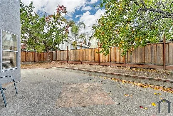 1585 Foxwood Dr — Photo 43
