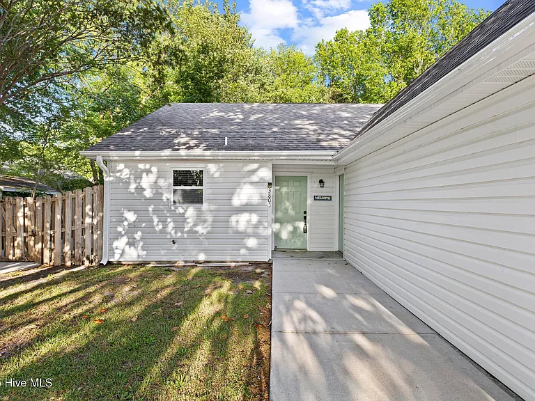 Fawn Creek Dr — Photo 2