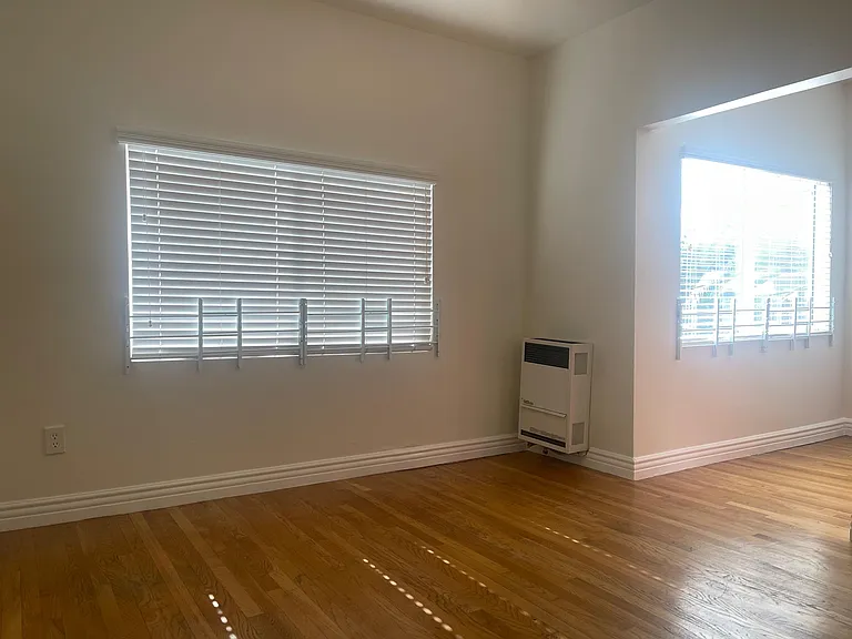 719 N Madison Ave #721-1/4 — Photo 4