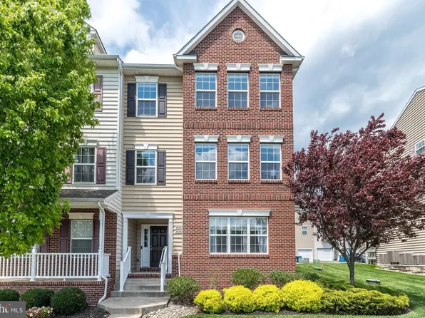 3024 Goshen Dr #90-L, Pennsburg, PA 18073