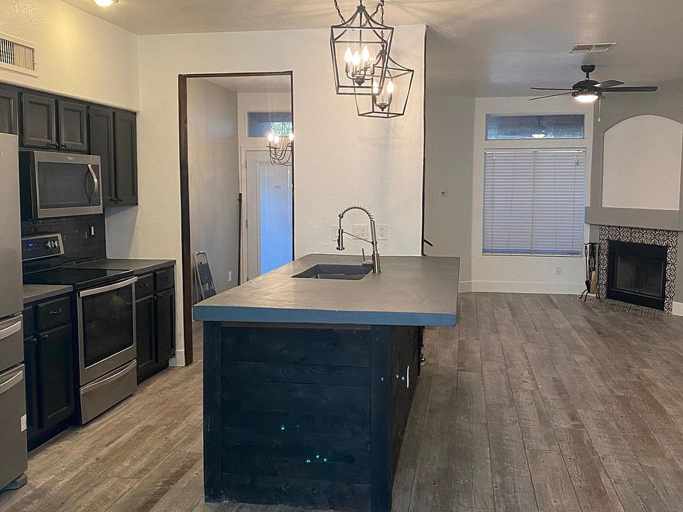 1st image of 500 N Roosevelt Ave Unit 12